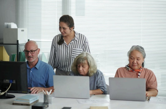 Introduction to Internet Safety for Beginners - Farnborough Library - Tuesday 4th, 11th, 18th, 25th November, 2nd and 9th December 2025 - 10.00am