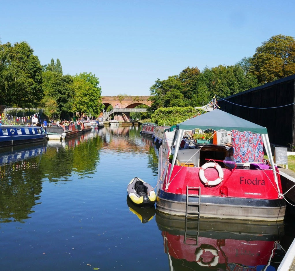 Trading boat visiting licence