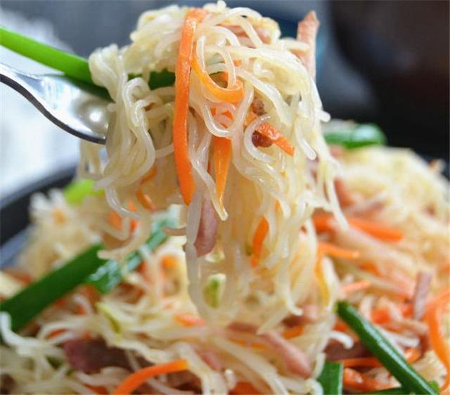 Hong Kong Cookery: Stir Fry Rice Noodles with Vegetables - Fareham Library - Saturday 24th January 2026 - 10.30am